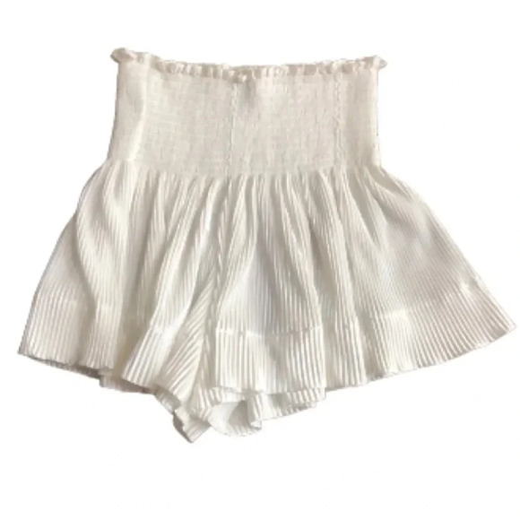 QUEEN OF SPARKLES Pants - Queen of Sparkles ivory pleated high-waist shorts Small